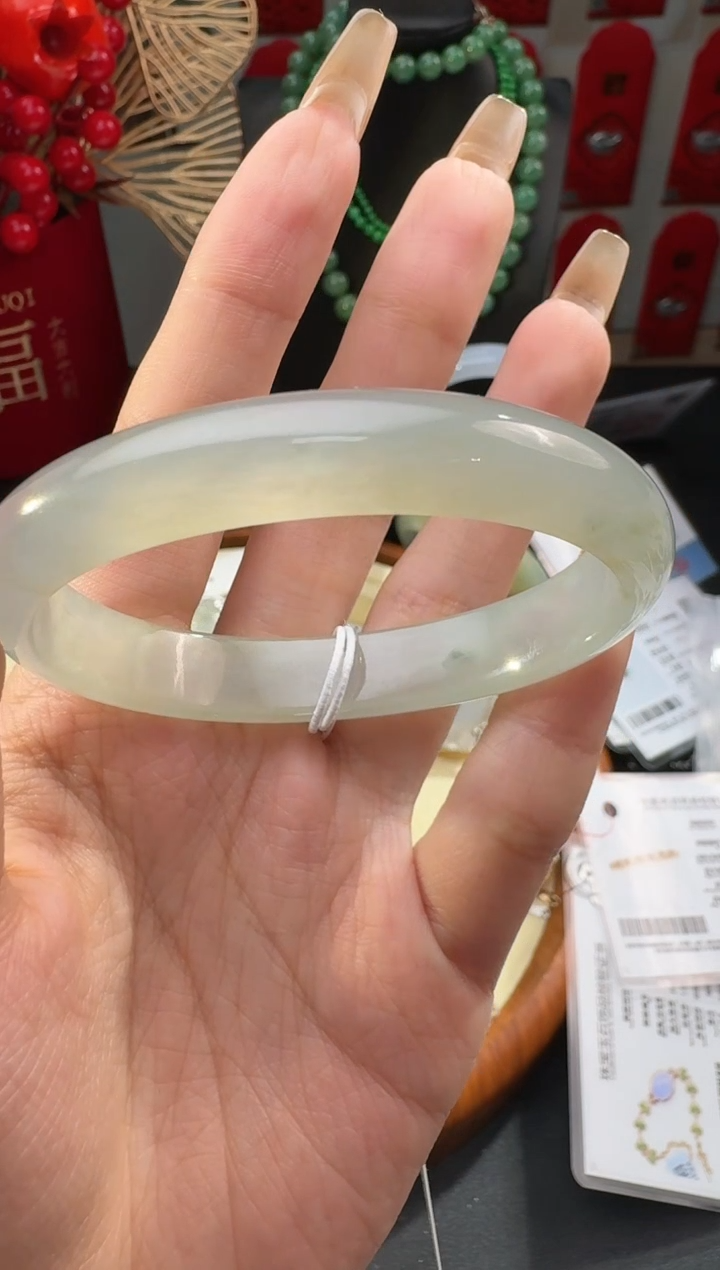 【闪购商品】翡翠手镯未镶嵌手镯