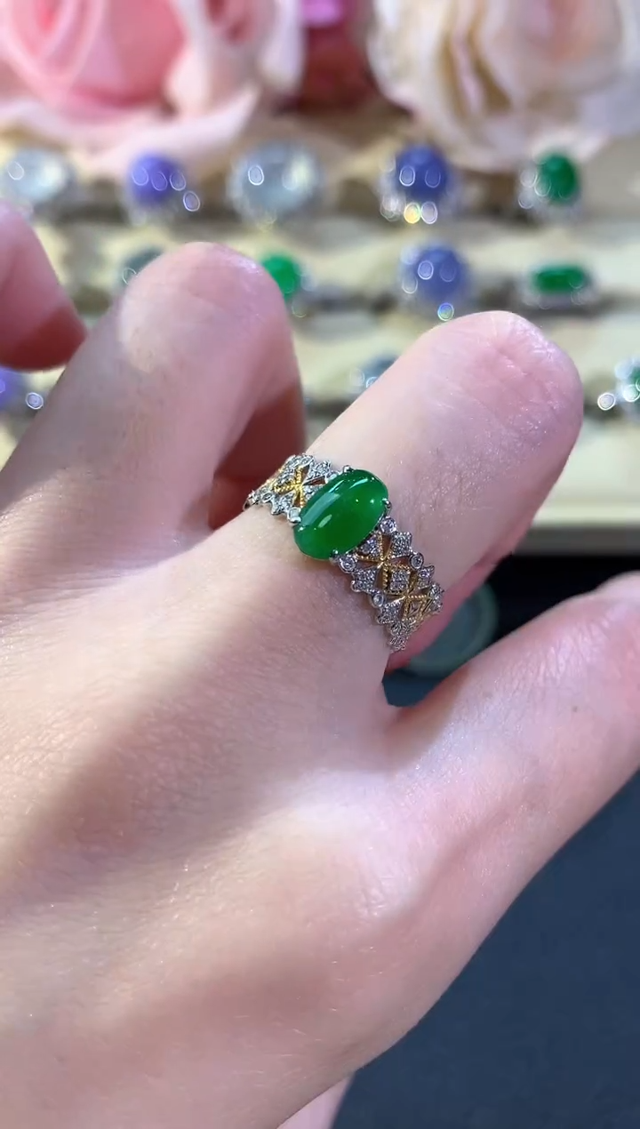 18K金镶嵌戒指翡翠冬日珠宝Q53