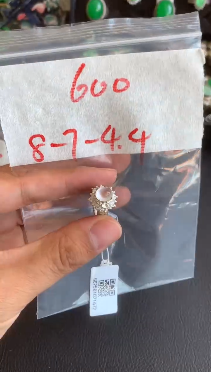 未镶嵌定制翡翠缅甸A货翡翠，拍一发一