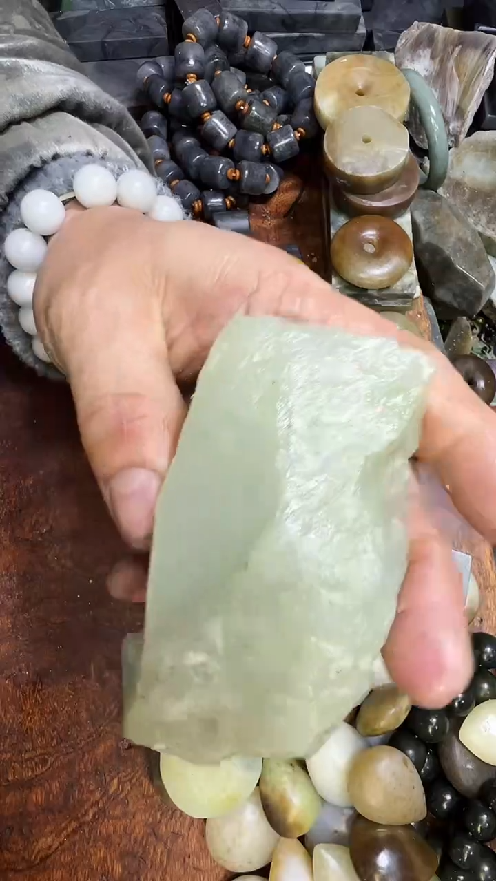 未镶嵌和田玉珠宝半成品1