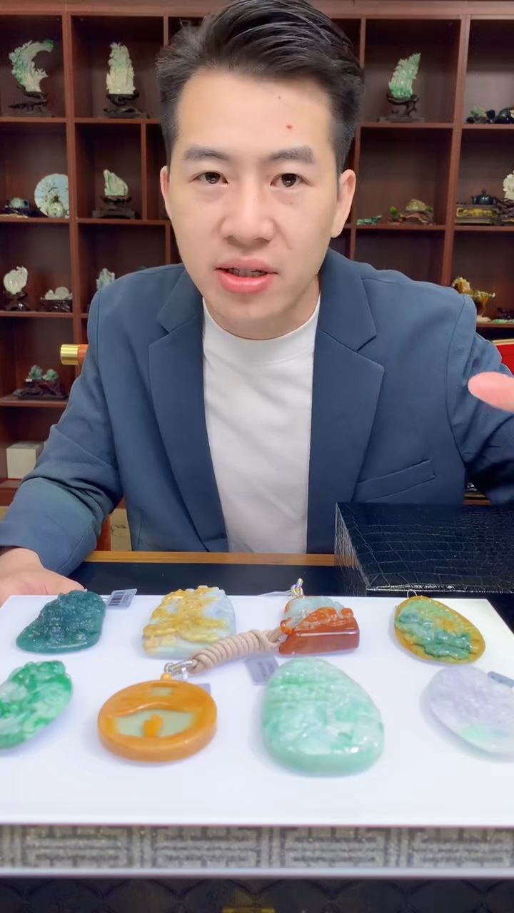 【闪购商品】定制翡翠未镶嵌1088hn-毛货挂件