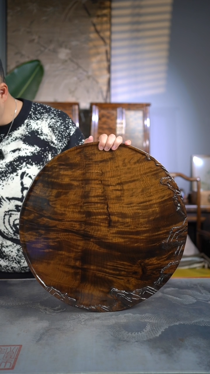 【闪购商品】金丝楠木雕085山水系列满花精品圆茶盘