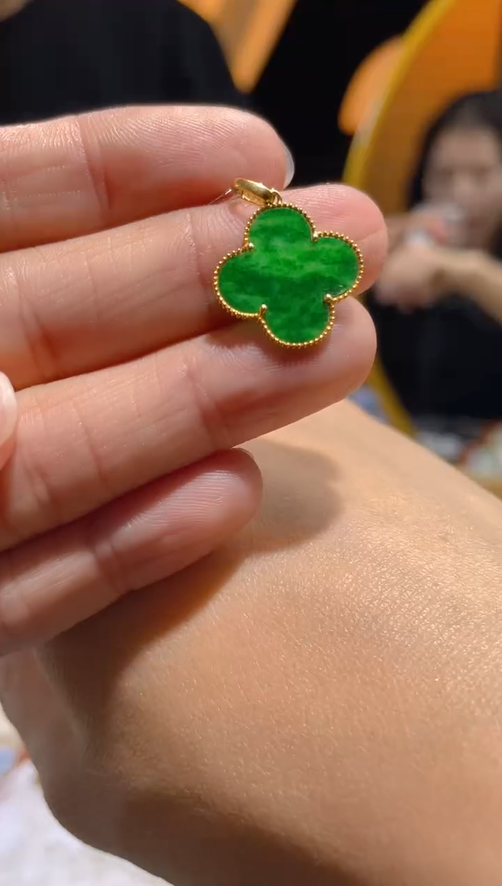 【闪购商品】翡翠颈饰18K金镶嵌假一赔三