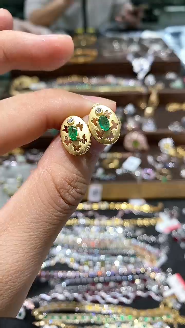 【闪购商品】祖母绿耳饰银S925镶嵌耳饰