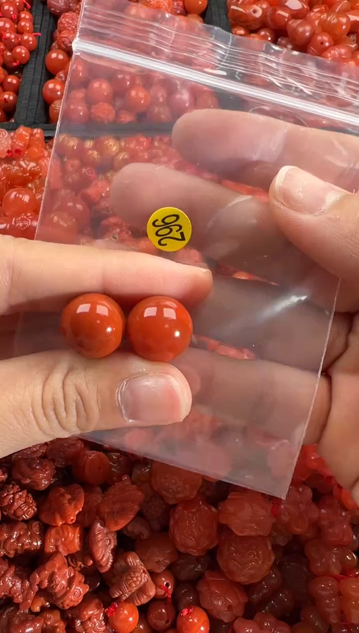 【闪购商品】南红玛瑙颈饰未镶嵌1