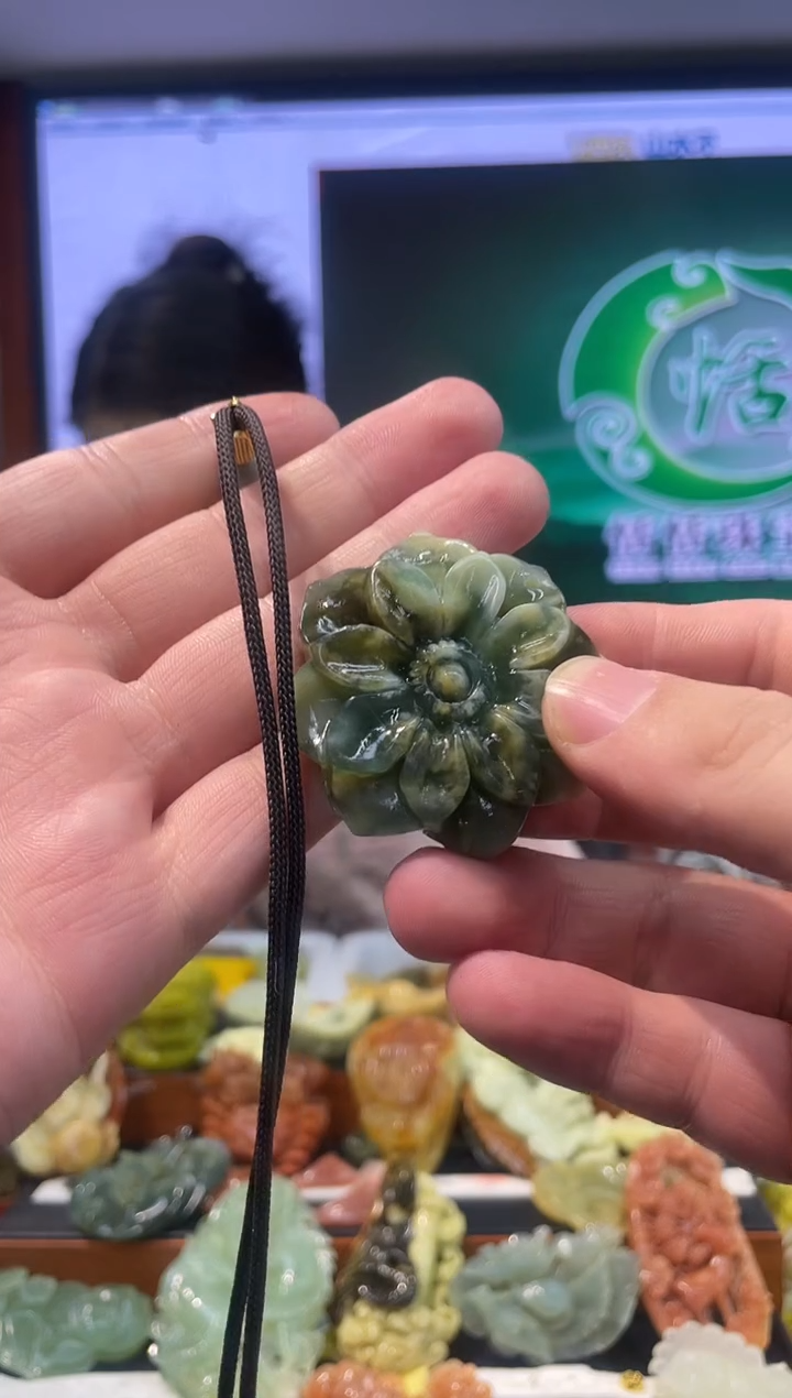 【闪购商品】岫玉吊坠未镶嵌·