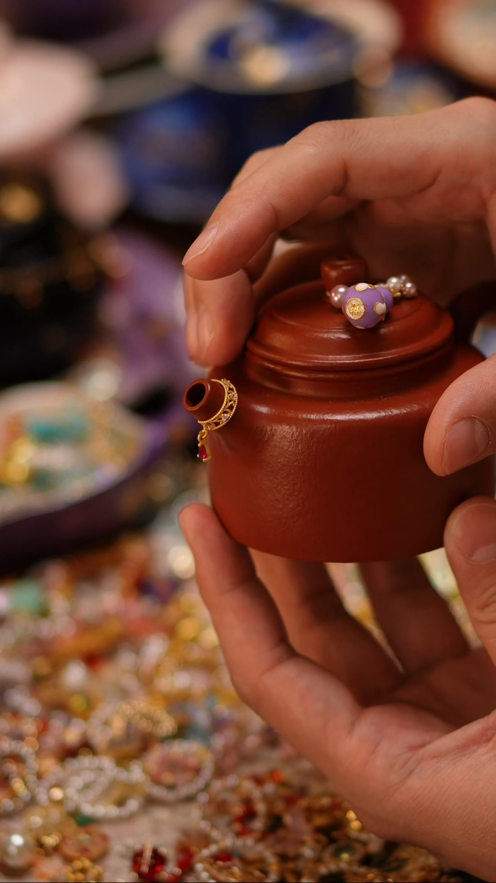 【闪购商品】摆件红色壶嘴红色壶嘴