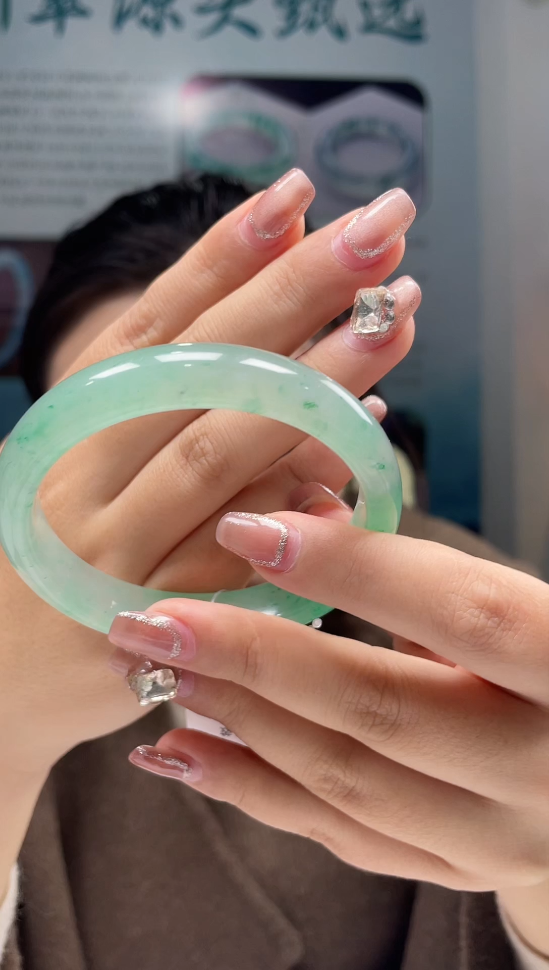 【闪购商品】石英质玉手镯未镶嵌非洲翠手镯多样性发货