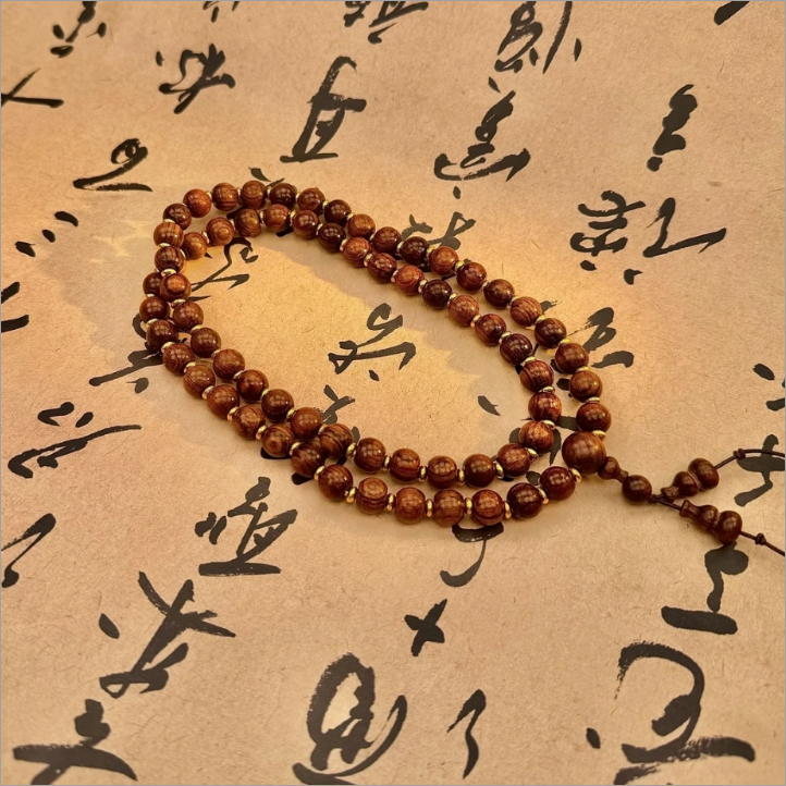 64颗黄花梨脖挂+隔片【698】