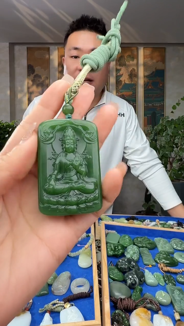 颈饰未镶嵌和田玉拍一发一