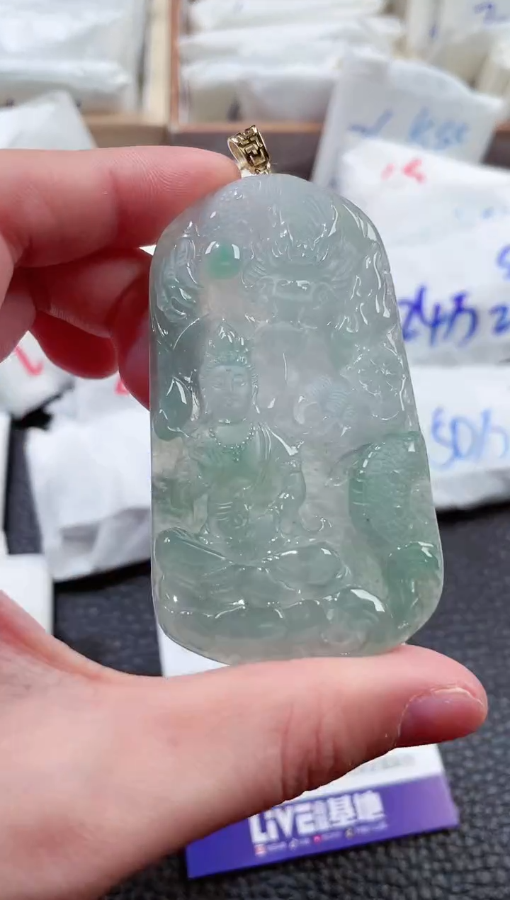 【闪购商品】翡翠颈饰18K金镶嵌00009537御龙观音