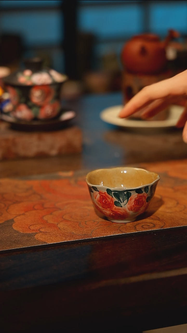 陶瓷景德镇高温釉下彩手工手绘款式