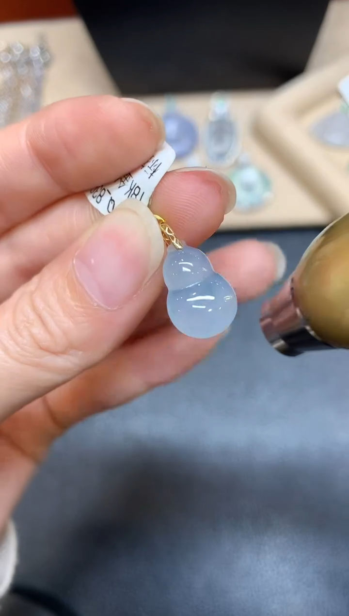 【闪购商品】翡翠吊坠(不含链)18K金镶嵌【无服务费