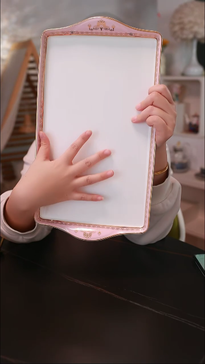 【闪购商品】`··微瑕疵英伦粉色托盘E312