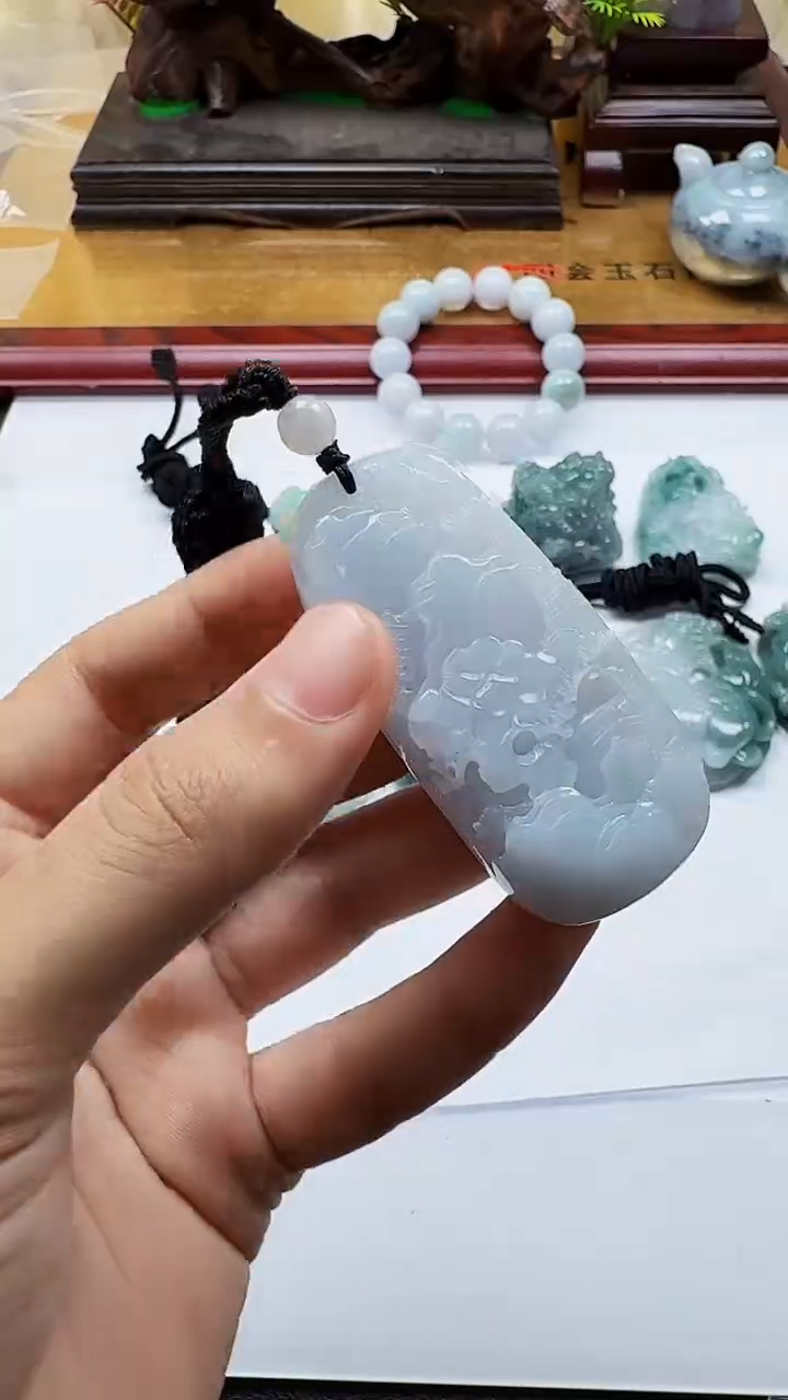吊坠(不含链)未镶嵌翡翠1