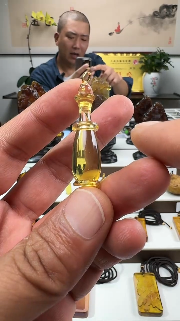 未镶嵌吊坠(不含链)琥珀九转净瓶锁骨吊坠