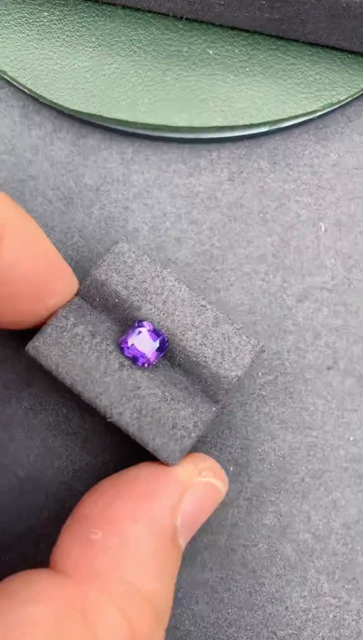 【闪购商品】彩色蓝宝石裸石未镶嵌2ct紫蓝宝