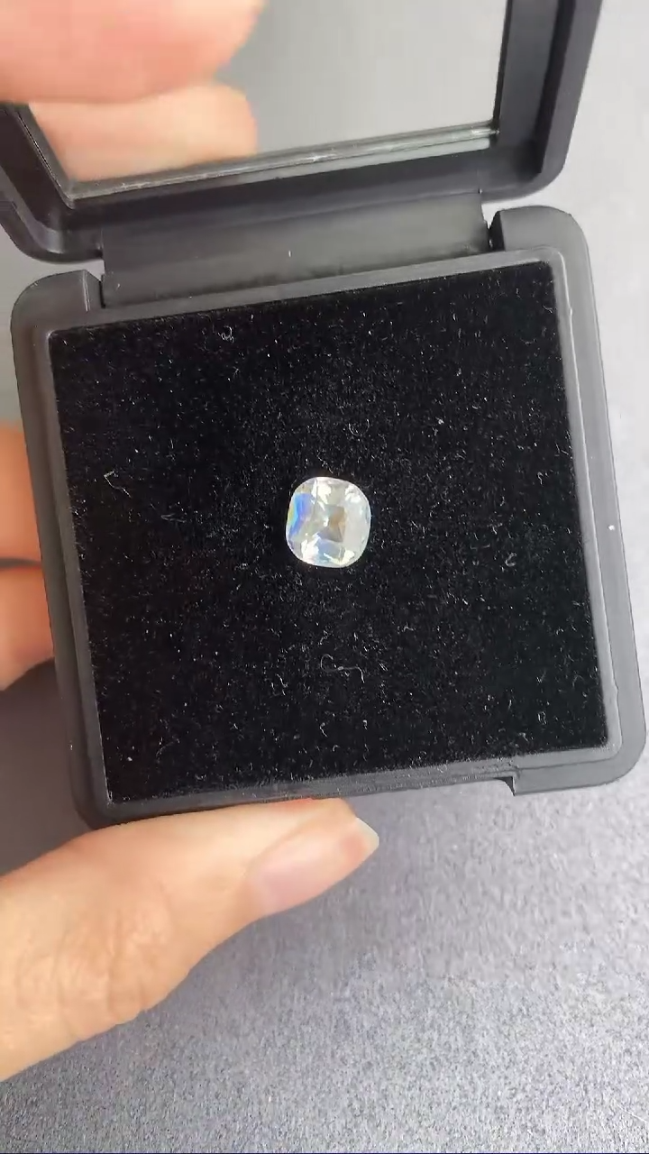 【闪购商品】月光石2.22CT未镶嵌---------