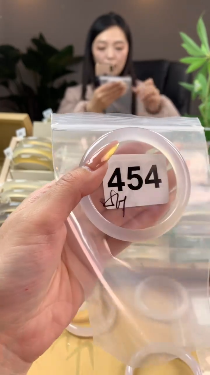 【闪购商品】玛瑙/玉髓手镯未镶嵌454