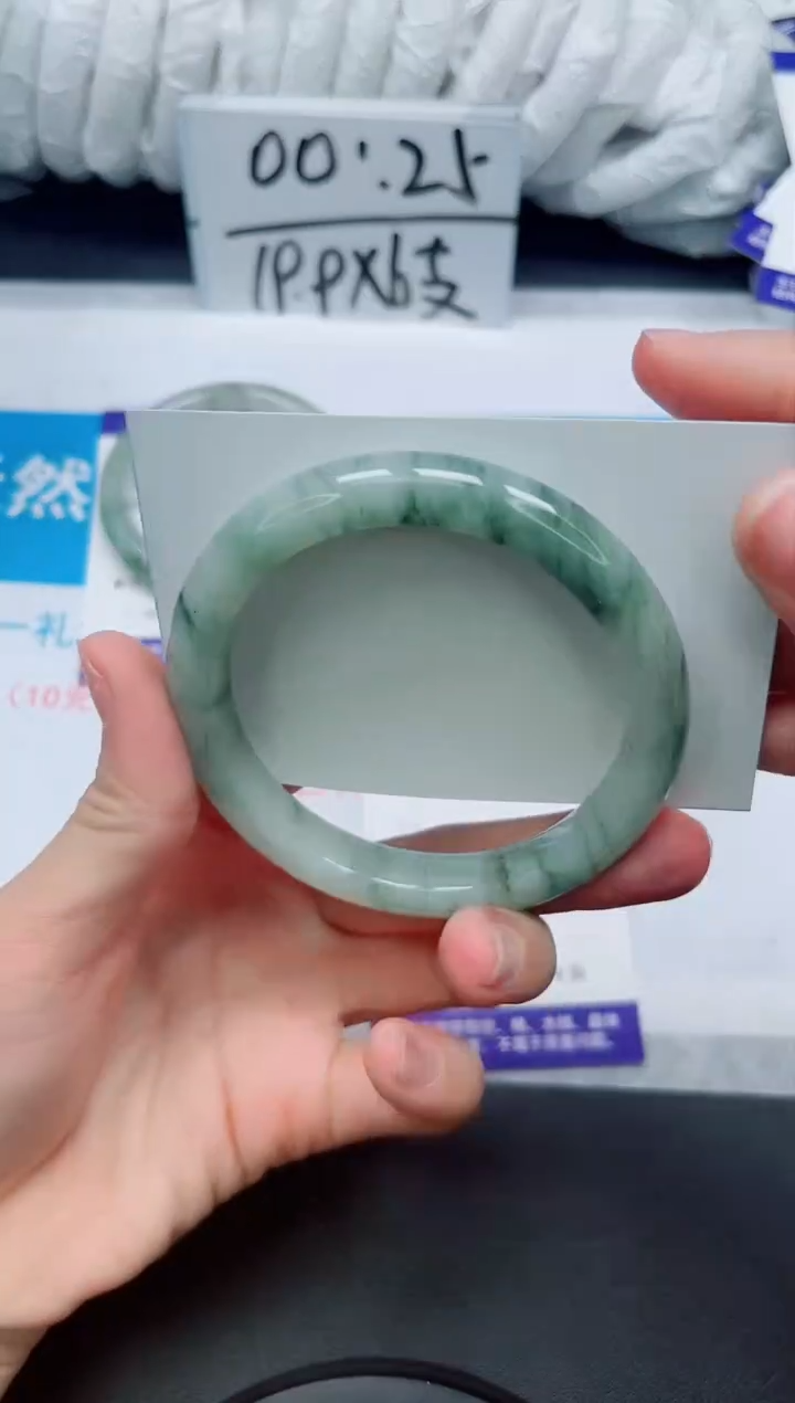 【闪购商品】石英质玉手镯未镶嵌209