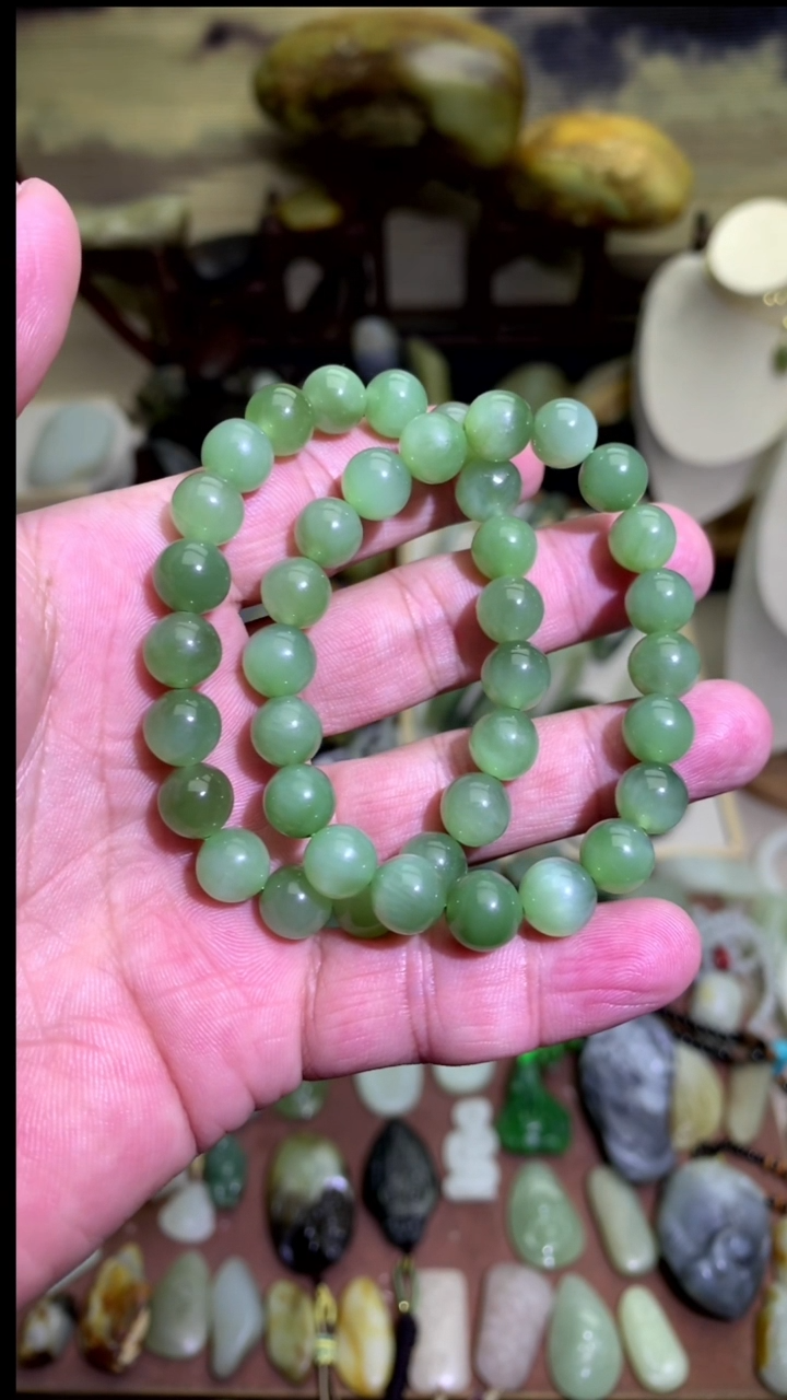 【闪购商品】和田玉颈饰未镶嵌俄料冰底粉青卡10