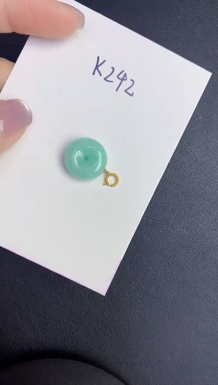 颈饰未镶嵌翡翠缅甸天然翡翠A货