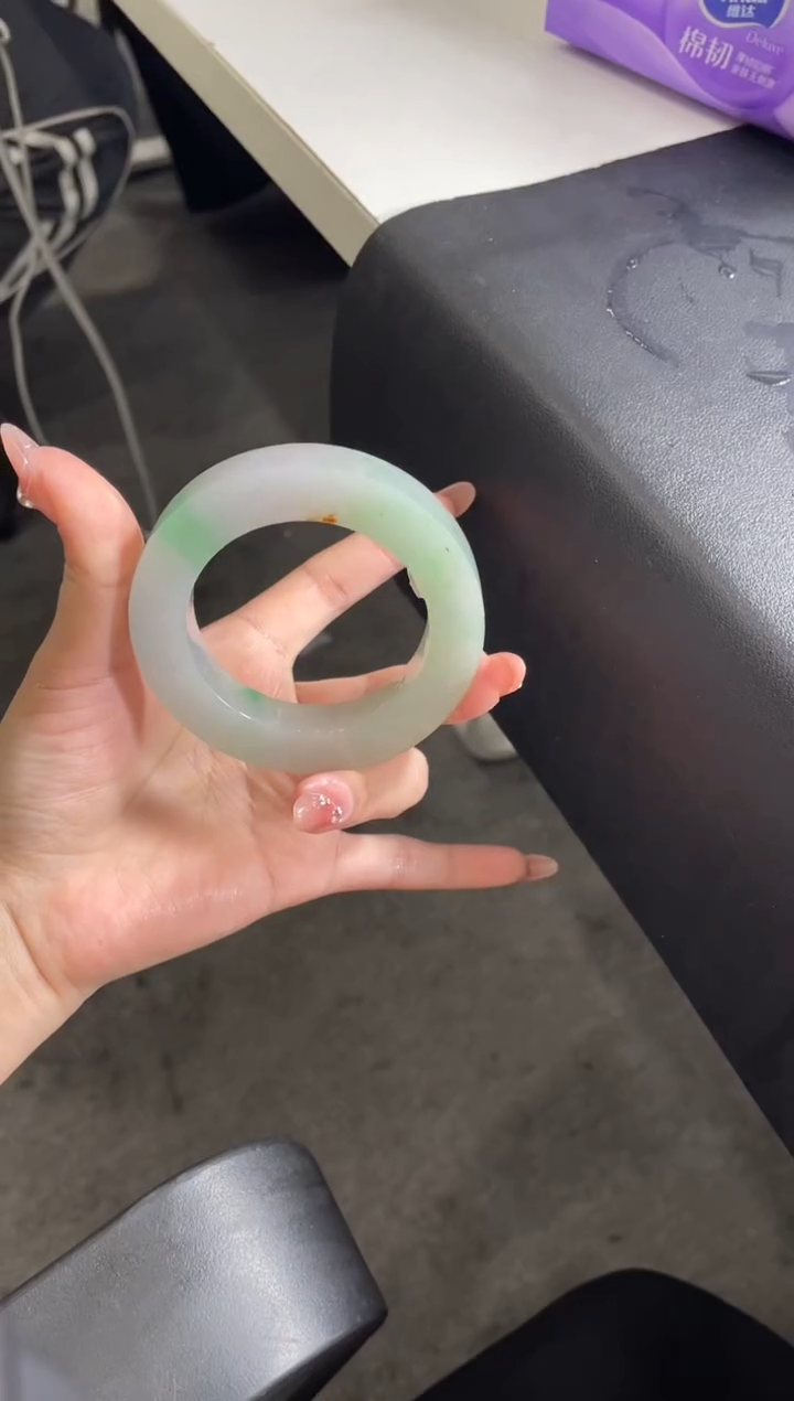 【闪购商品】定制翡翠手镯未镶嵌手镯DDH/发一件