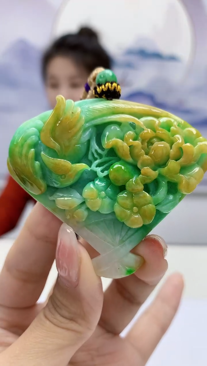 【闪购商品】定制翡翠未镶嵌5156kk-毛货挂件191