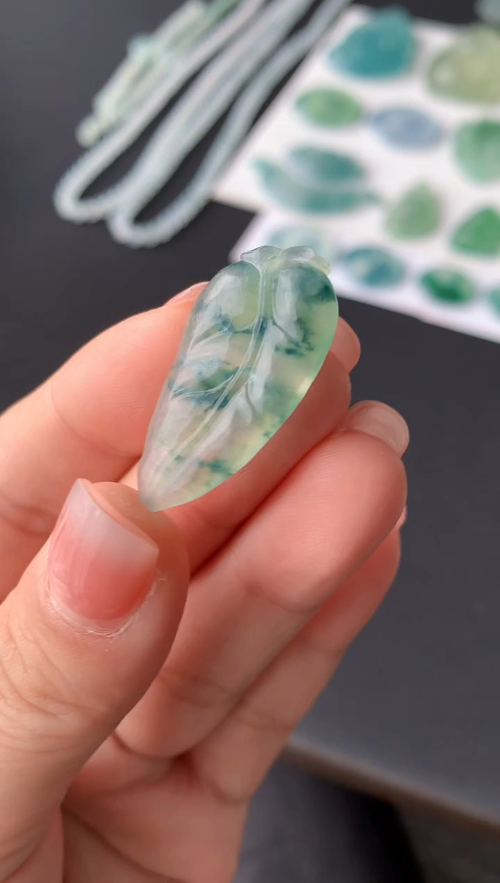 定制翡翠未镶嵌0212107135