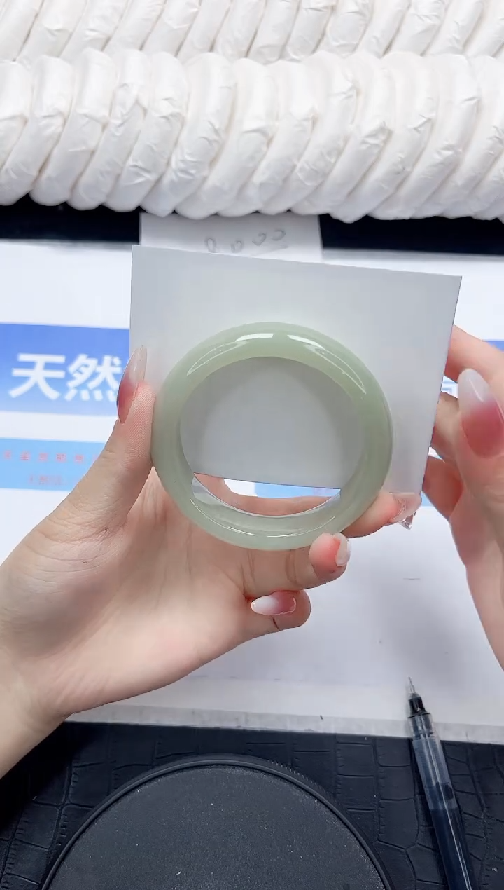 未镶嵌手镯石英质玉100-56