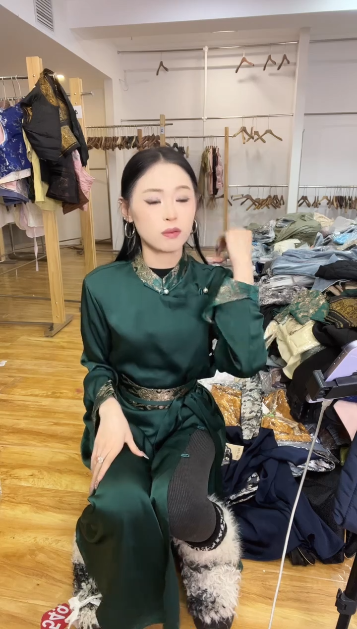 连衣裙       XL码      120-130斤