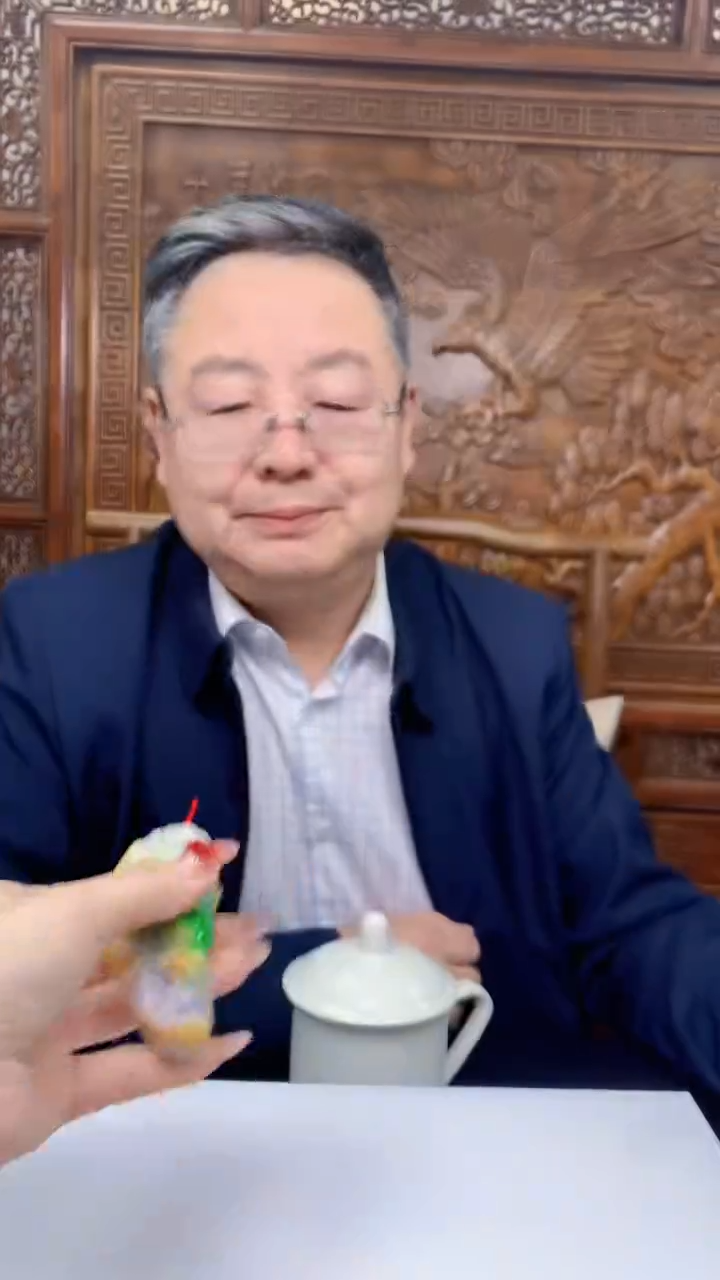 【闪购商品】定制翡翠未镶嵌1072y-毛货挂件