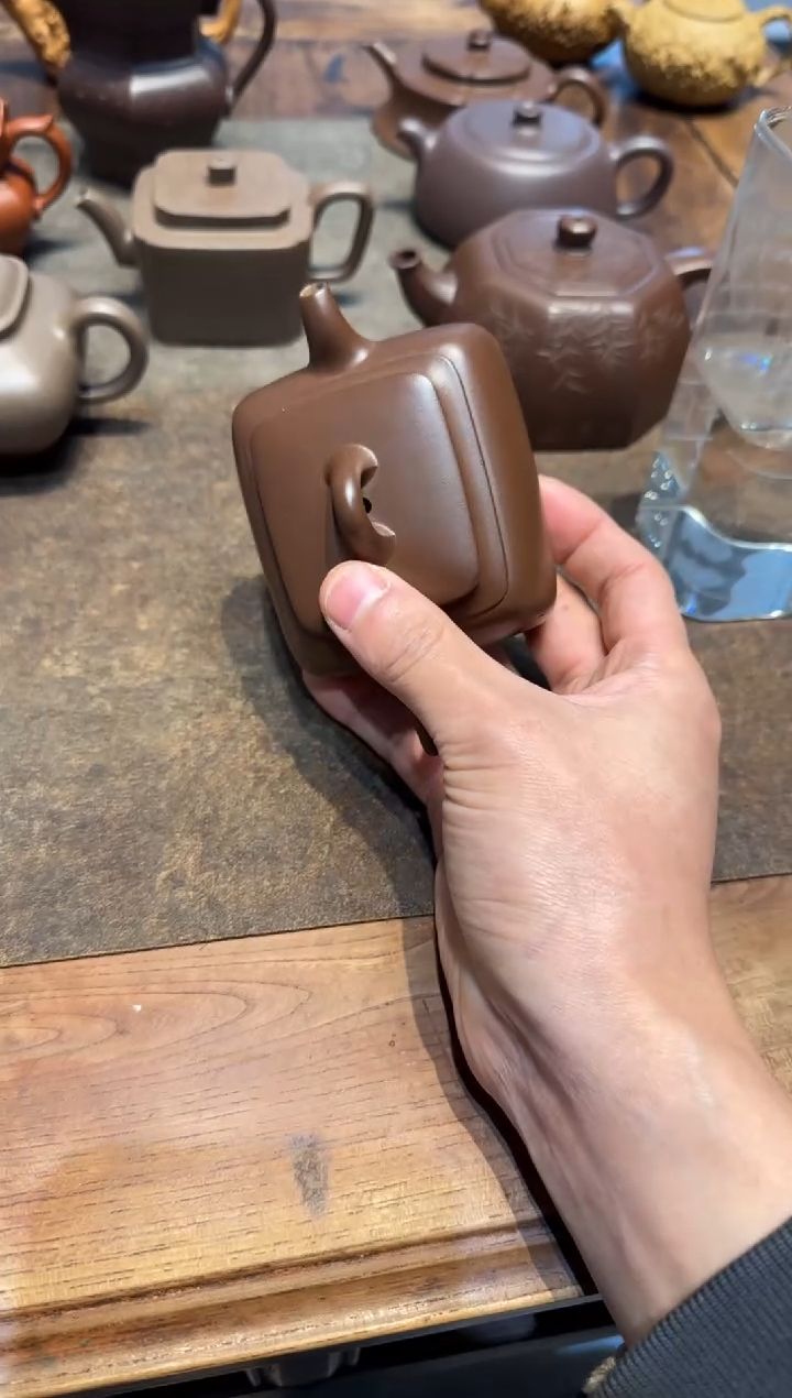 茶壶紫砂喜*郎长四方紫砂壶