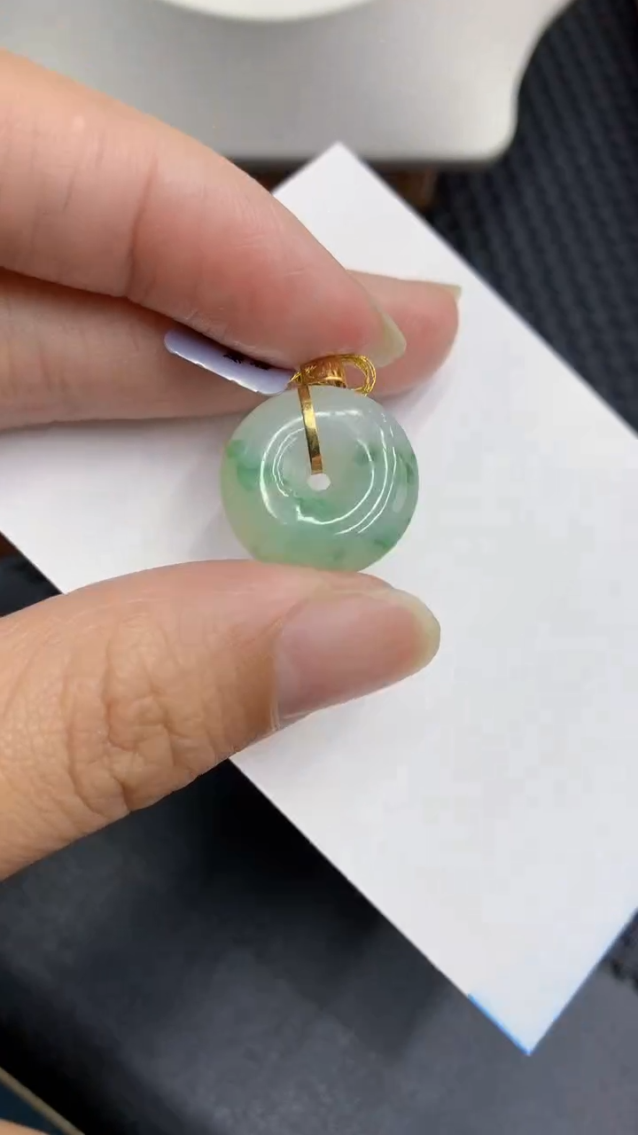 【闪购商品】翡翠颈饰18K金镶嵌            8