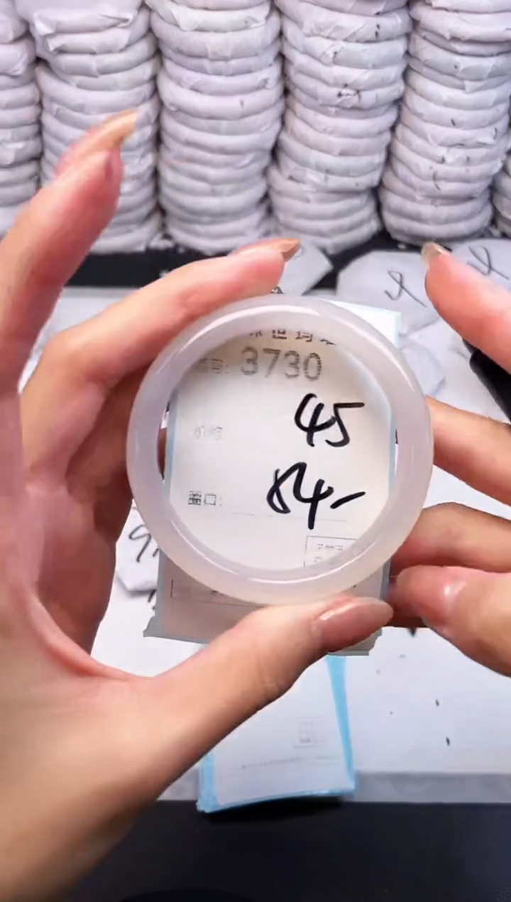 手镯玛瑙/玉髓未镶嵌3730