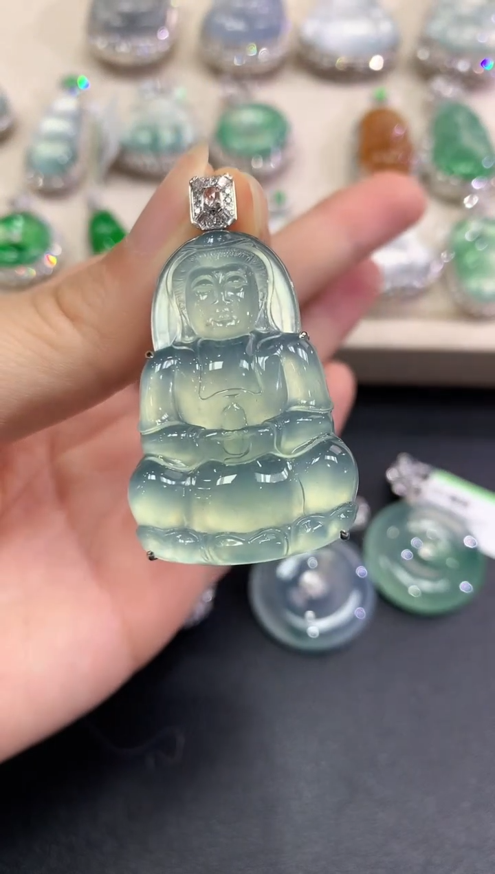 【闪购商品】翡翠颈饰18K金镶嵌C58   