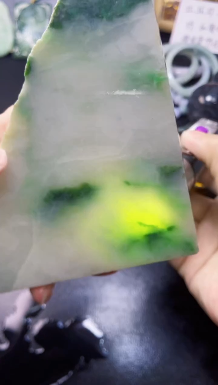 【闪购商品】翡翠未镶嵌颈饰085天然翡翠