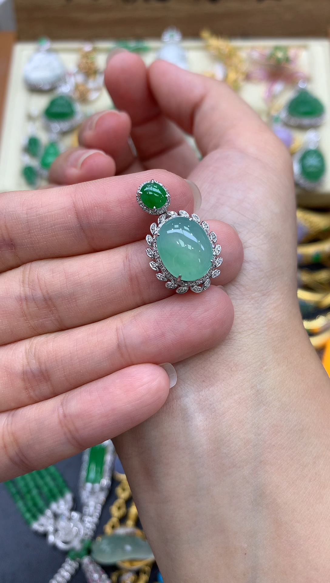 翡翠18K金镶嵌颈饰344-中国好珍宝