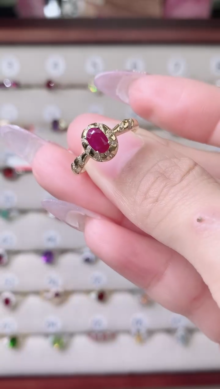 【闪购商品】红宝石戒指银S925镶嵌............