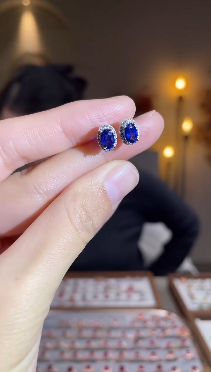 耳饰蓝宝石银S925镶嵌耳饰