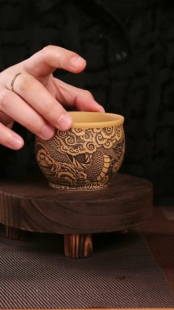 茶杯紫砂紫砂刻绘主人杯龙行天下