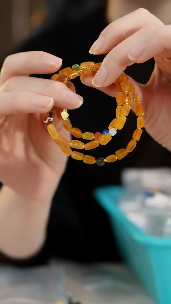 琥珀颈饰未镶嵌蜜蜡多圈