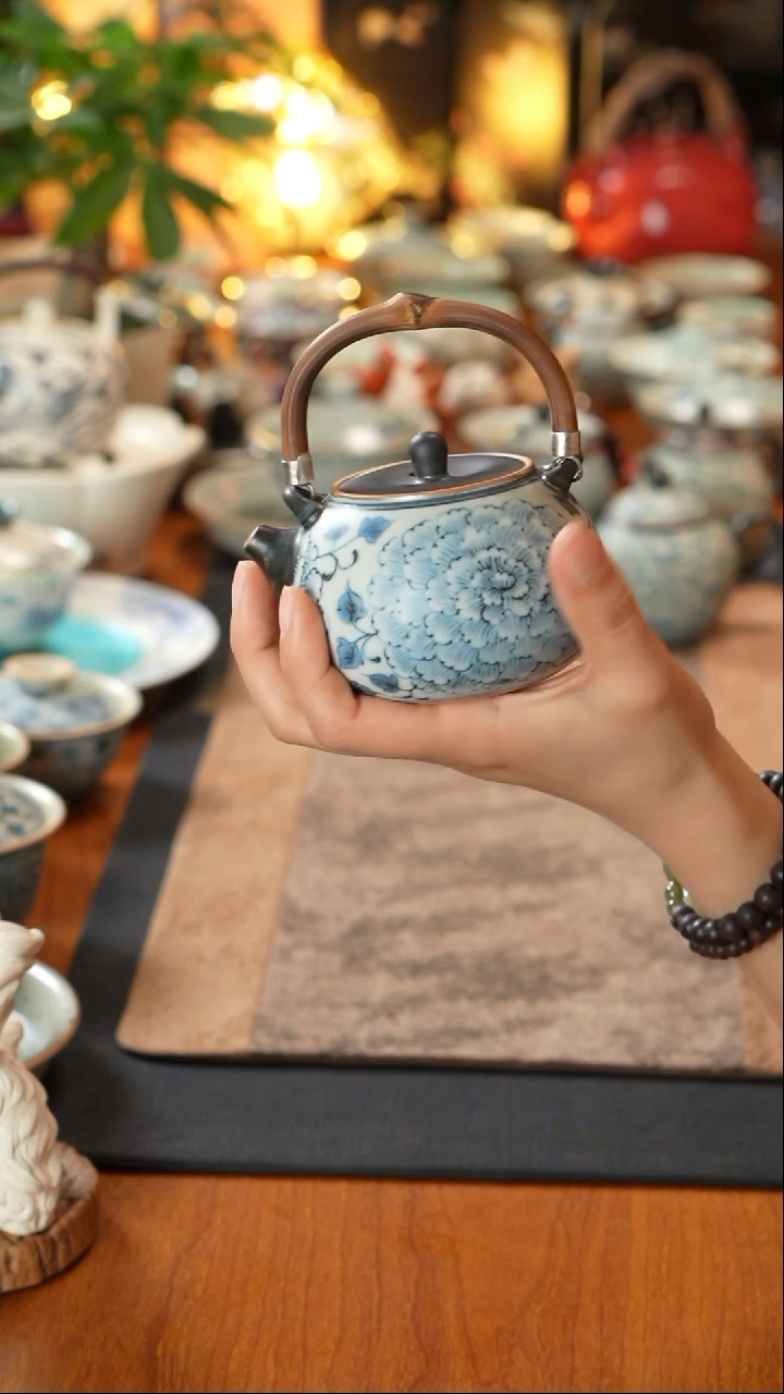 【闪购商品】朴云堂提梁壶朴云堂提梁壶