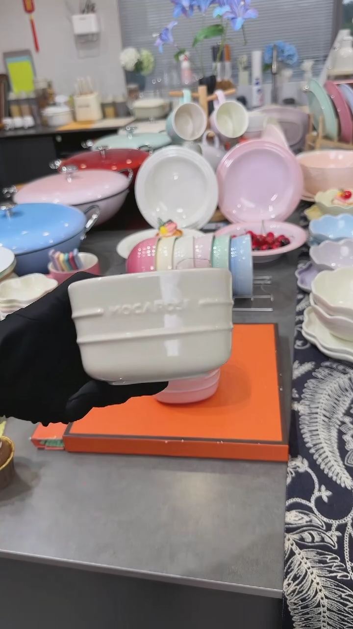 【闪购商品】瓷4英寸方形小碗-奶油白