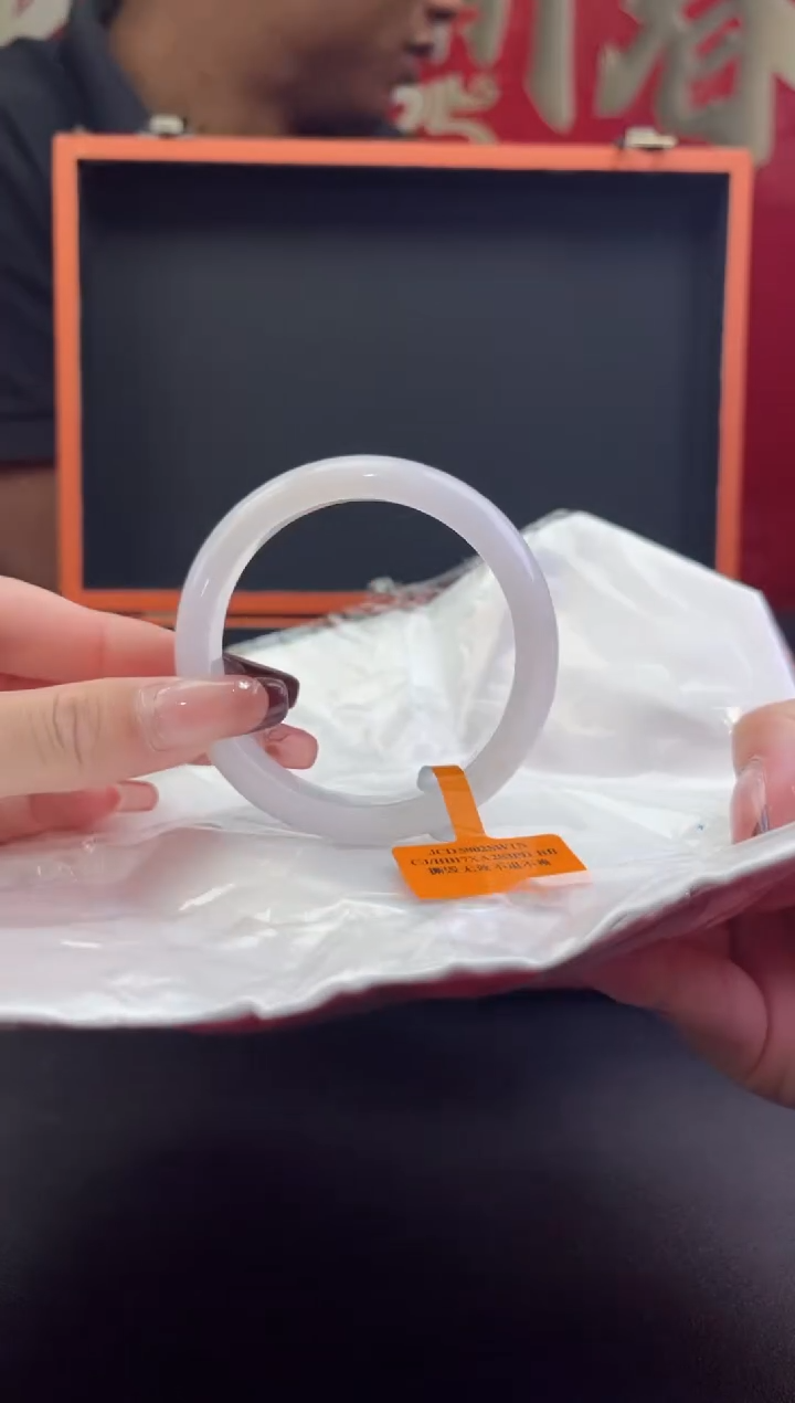 【闪购商品】翡翠手镯未镶嵌翡翠手镯22