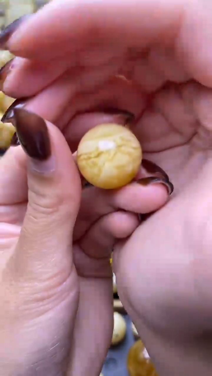 【闪购商品】琥珀裸石未镶嵌蜜蜡.75