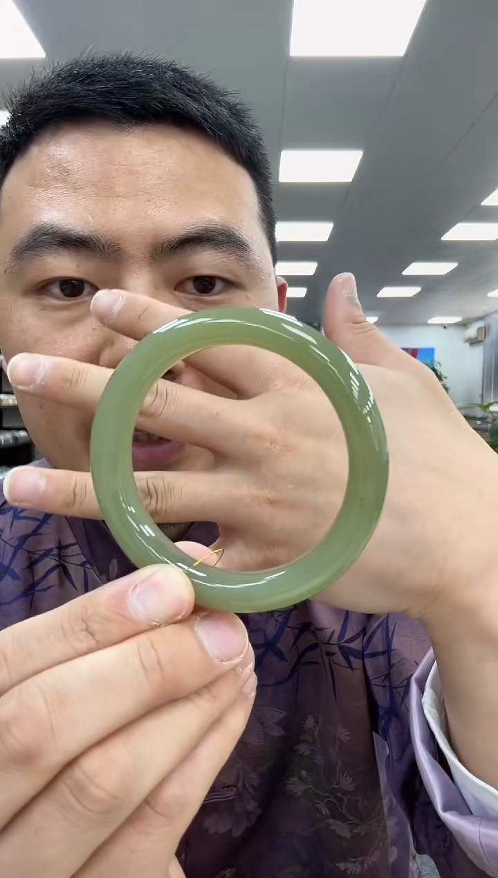 【闪购商品】和田玉手镯未镶嵌57-58  328