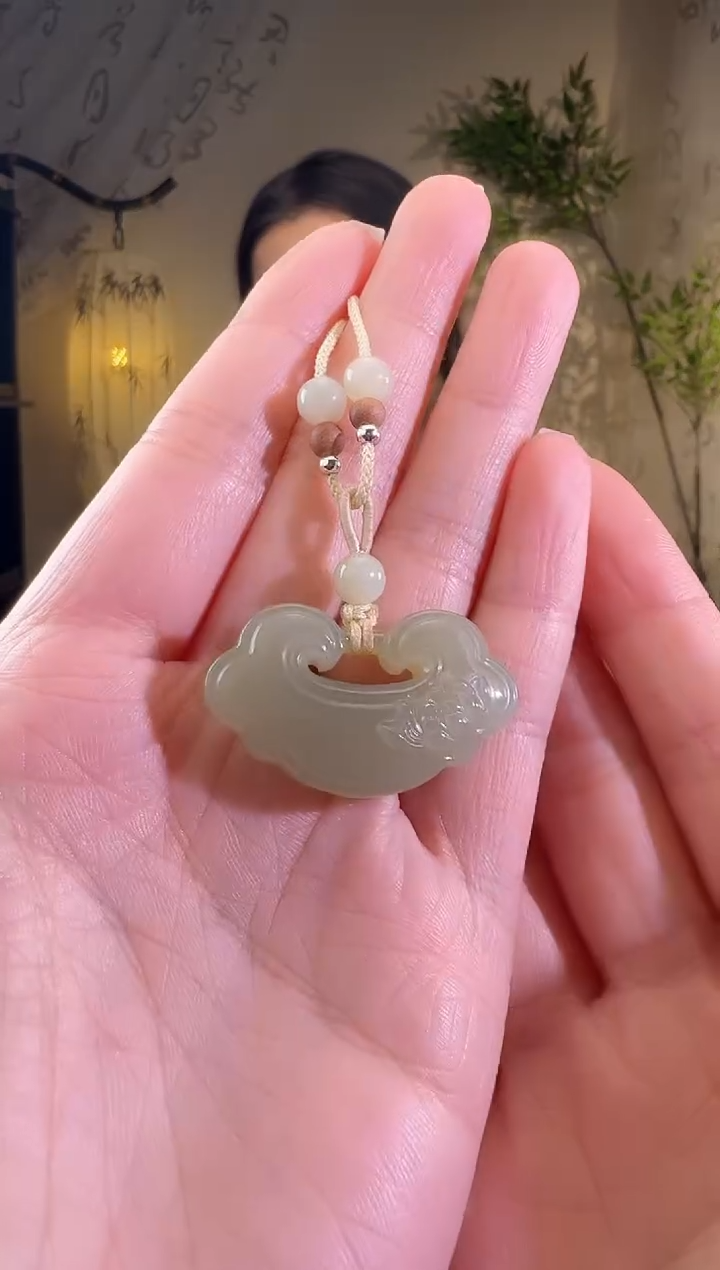 【闪购商品】和田玉颈饰未镶嵌平安锁