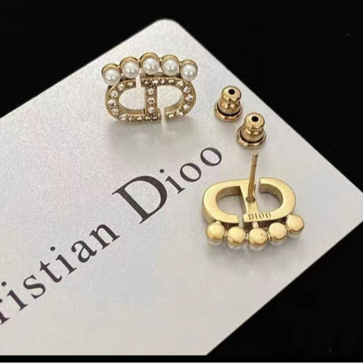 s925银针字母D珍珠满钻新款后挂式高版本水钻气质女流苏er ding