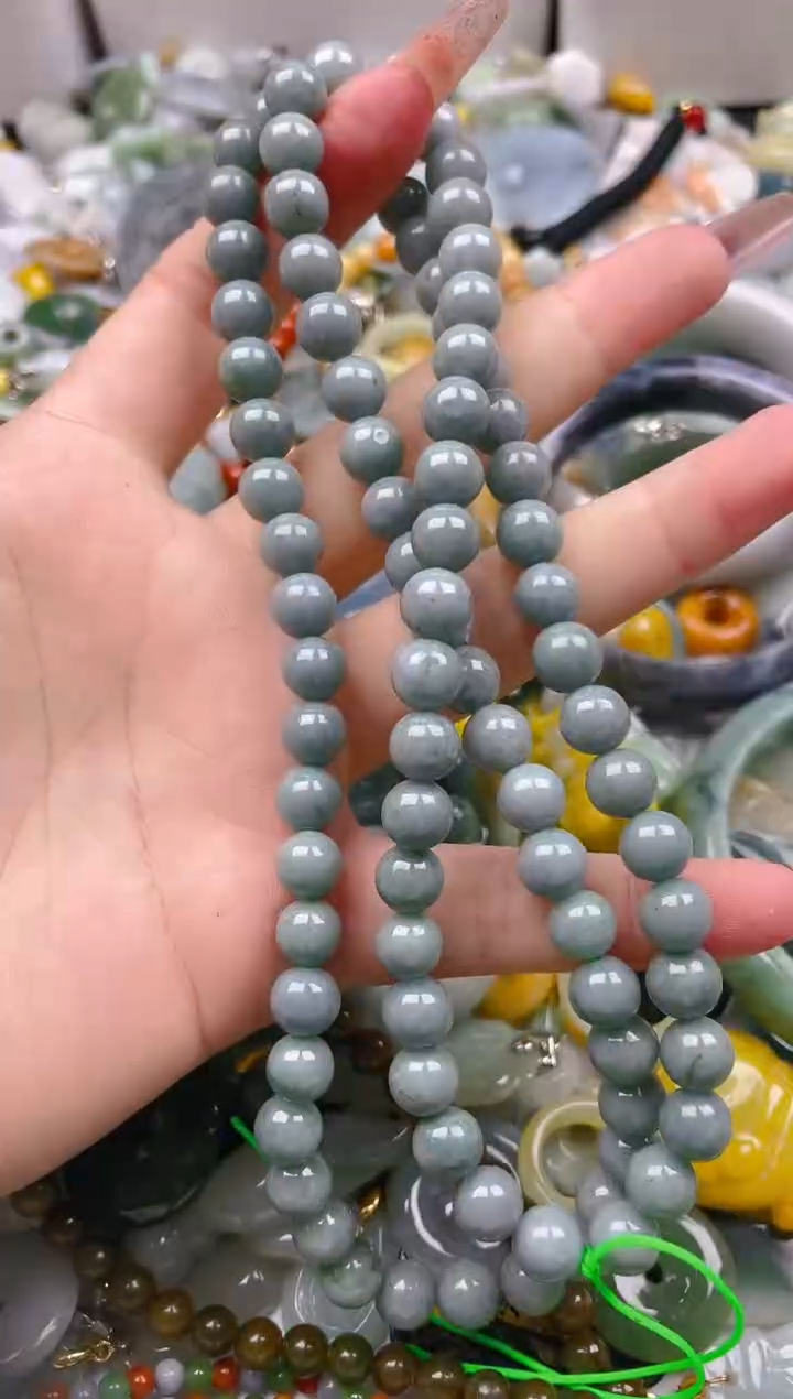 【闪购商品】翡翠颈饰未镶嵌8MM/F/翡翠A货一图一物